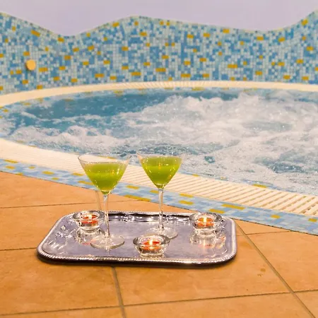 Party Es Vendeghaz Guest house